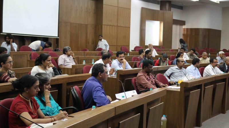 Pubilc interacting with High Level Committee in Bangalore